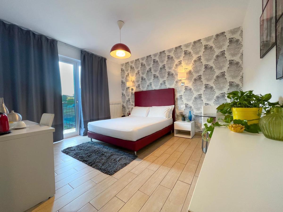 Hotel Rossovino Côme Esterno foto