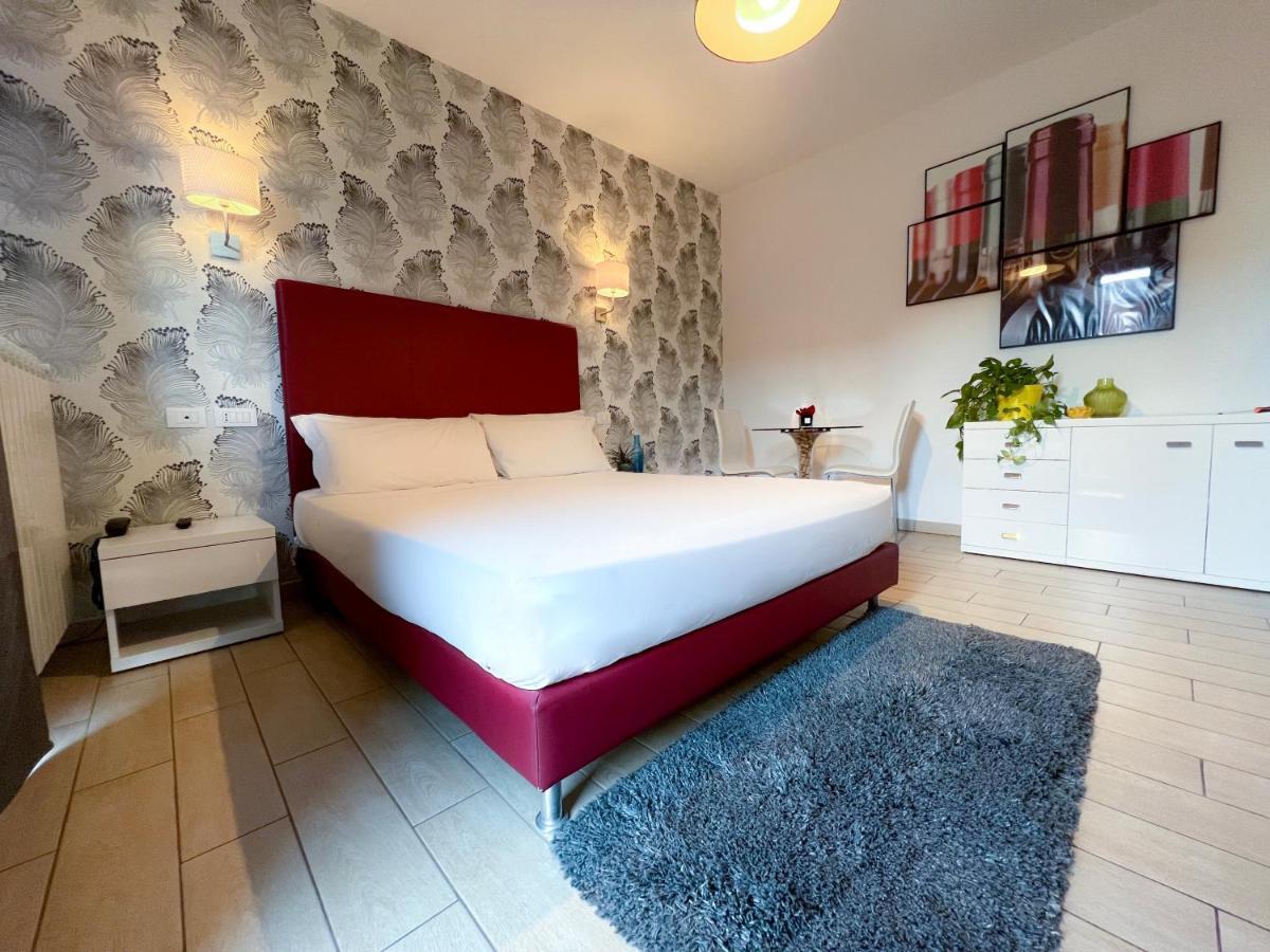 Hotel Rossovino Côme Esterno foto