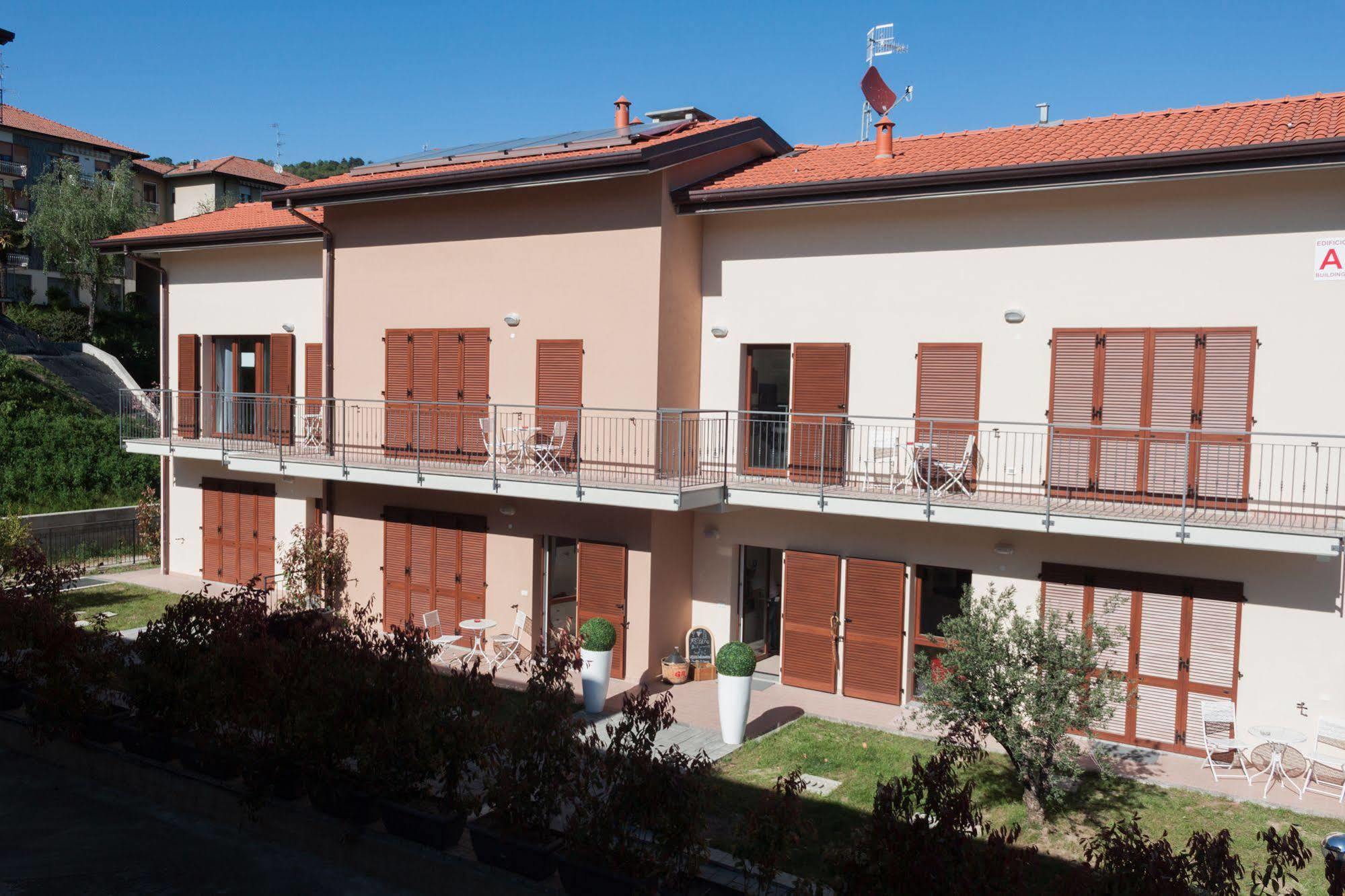 Hotel Rossovino Côme Esterno foto