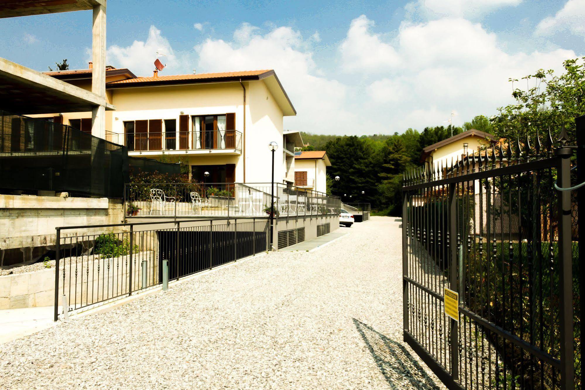 Hotel Rossovino Côme Esterno foto